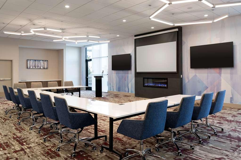 Hilton Garden Inn Visalia, Ca Faciliteter billede